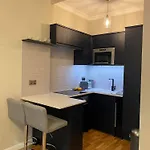 Cosy Apartment Near City Centre